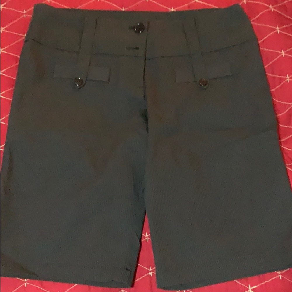 Short pants